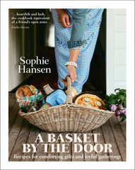 A Basket by the Door by Sophie Hansen (Hardcover)